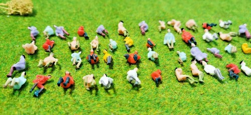 100x figuren sitzende - figuren,
