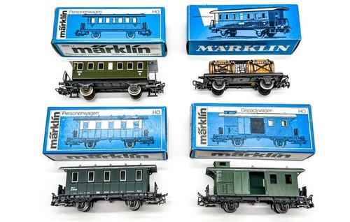 Märklin 4 ältere - -,